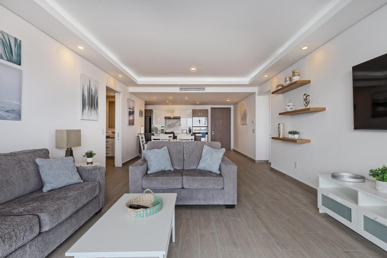 Brand New Contemporary 2 Bd Oceanfront Condo At Encantame Towers Verano E302 Playa Encanto Exterior photo