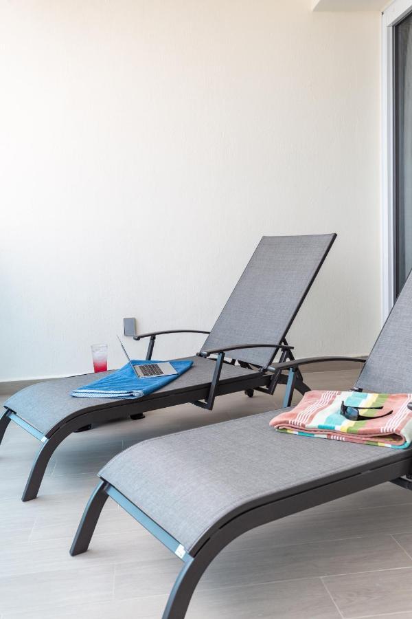 Brand New Contemporary 2 Bd Oceanfront Condo At Encantame Towers Verano E302 Playa Encanto Exterior photo