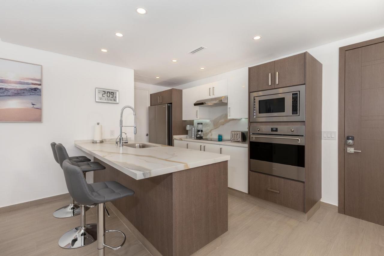 Brand New Contemporary 2 Bd Oceanfront Condo At Encantame Towers Verano E302 Playa Encanto Exterior photo
