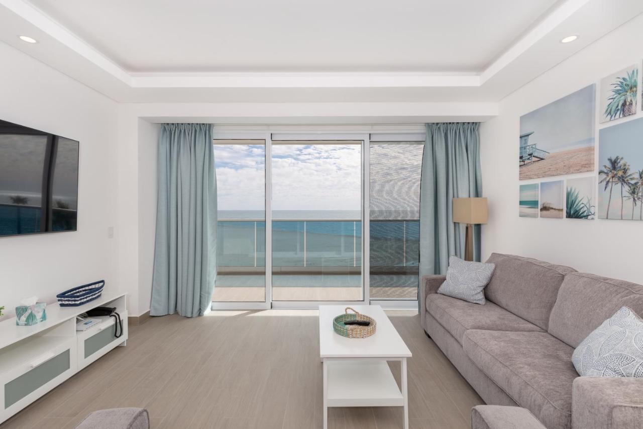 Brand New Contemporary 2 Bd Oceanfront Condo At Encantame Towers Verano E302 Playa Encanto Exterior photo
